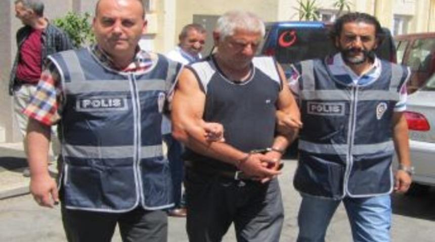 G&uuml;rc&uuml; Dolandırıcı Sınır Kapısında Yakalandı