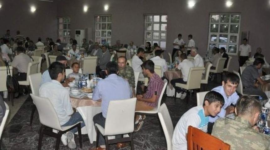 Siirt&rsquo;te Şehit Aileleri İle Gaziler İftar Yemeğinde Buluştu