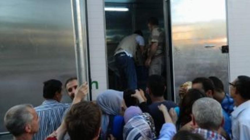 Bursa&rsquo;dan Suriye&rsquo;ye Tam Otomatik Seyyar Fırın G&ouml;nderildi