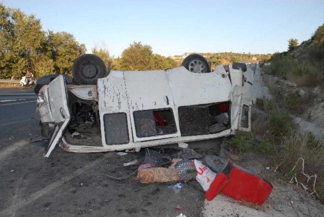 İş&ccedil;ilerin Eve D&ouml;n&uuml;ş Yolculuğu Hastanede Bitti: 1&rsquo;i Ağır 8 Yaralı