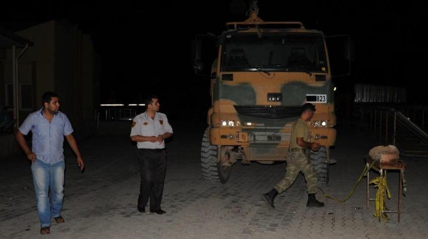 Sınırda askerlere ateş açıldı: 18 yaralı