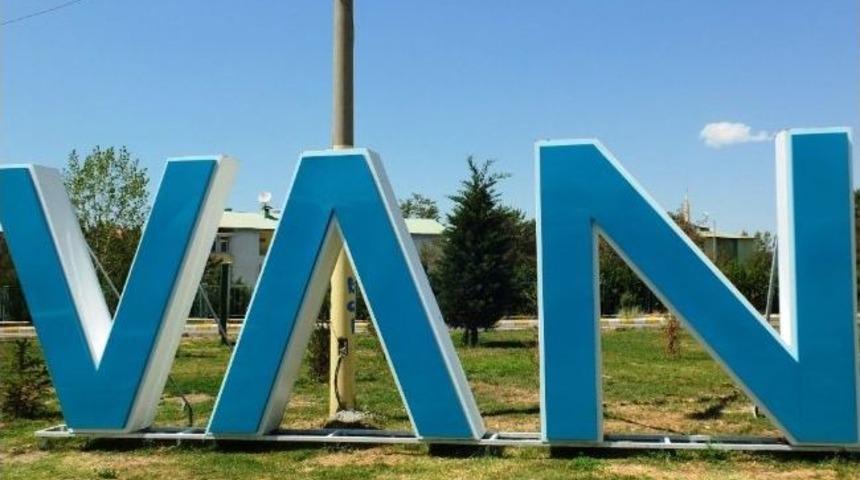 Işıklı Tabelalarının Tahrip Edilmesi