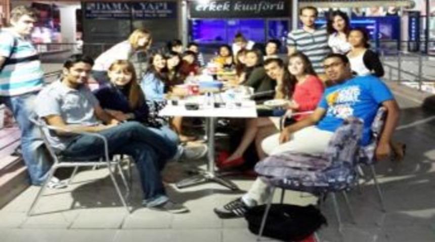 Speakıng Cafe'de İftar