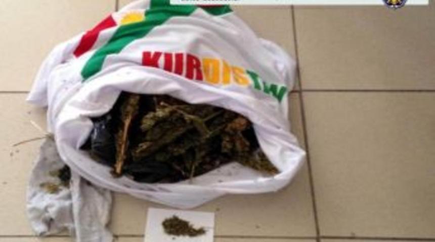 &lsquo;k&uuml;rdistan&rsquo; Yazılı Forma İ&ccedil;erisinde Uyuşturucu Ticareti