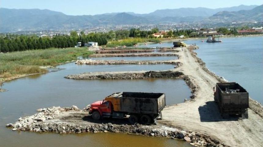 K&ouml;rfez'de 600 Bin Ton &Ccedil;amur Toplandı