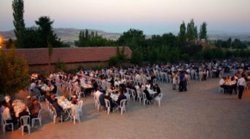 Gemerek Kaymakamlığı İftar Programı D&uuml;zenledi