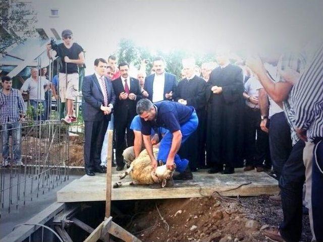 Şahinbey Ve Ke&ccedil;i&ouml;renin Yaptıracağı Gorajde İslam K&uuml;lt&uuml;r Merkezi&rsquo;nin Temeli Atıldı 1