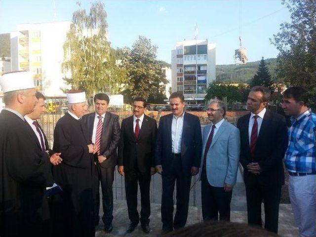 Şahinbey Ve Ke&ccedil;i&ouml;renin Yaptıracağı Gorajde İslam K&uuml;lt&uuml;r Merkezi&rsquo;nin Temeli Atıldı 2