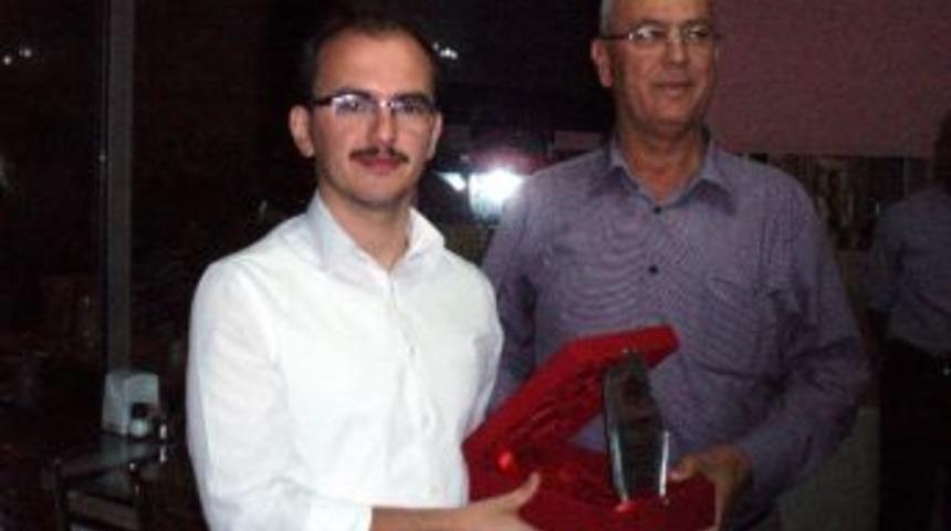 H&uuml;y&uuml;k Kaymakamı Yunak&rsquo;a Veda Yemeği