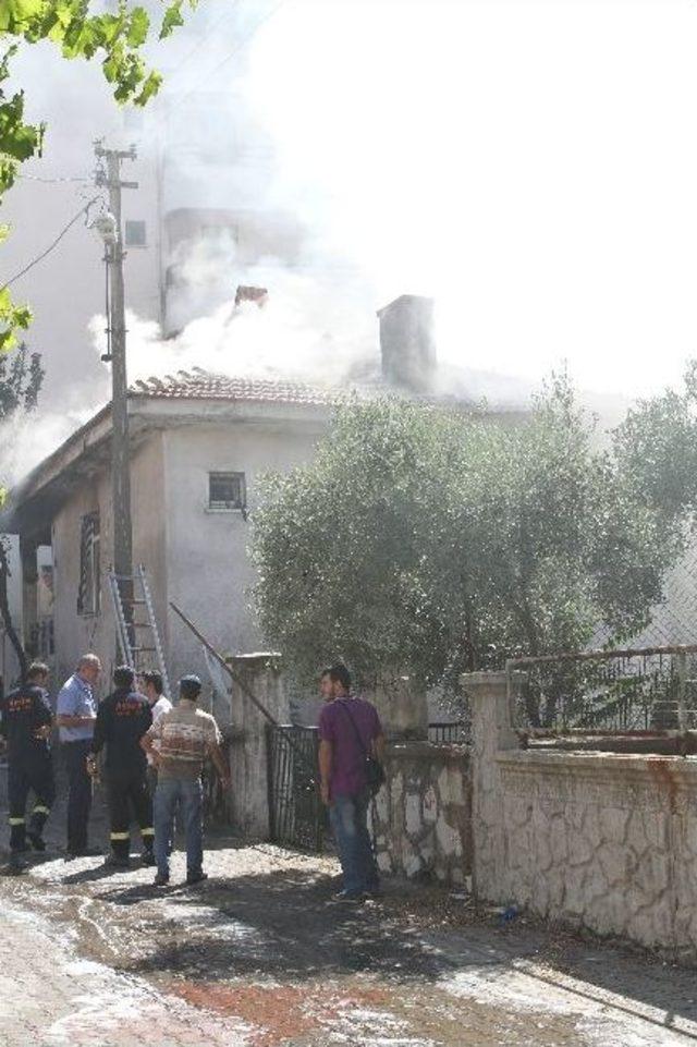 Muğla&rsquo;da Ev Yangını 2