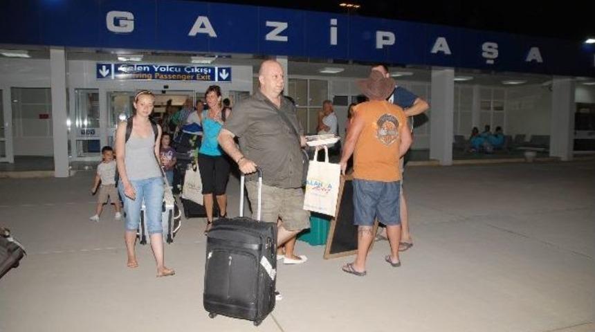 Gazipaşa Havalimanı Kendi Rekorunu Kırdı