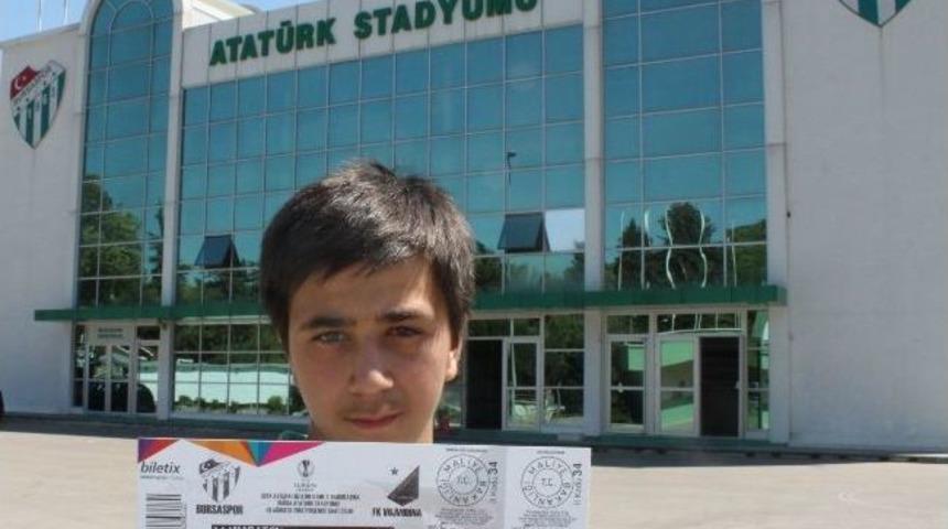 Bursaspor Taraftarı &Ccedil;ifte Bayram İstiyor