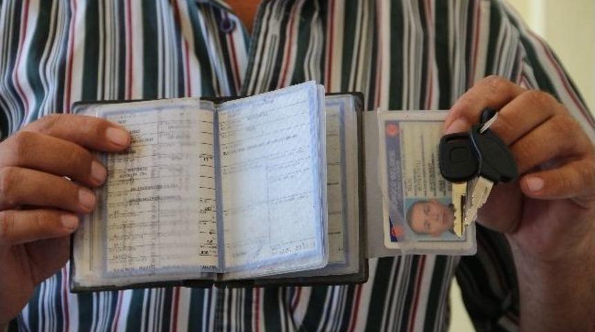 Gazete Dağıtıcısının Motosikletini &Ccedil;aldılar