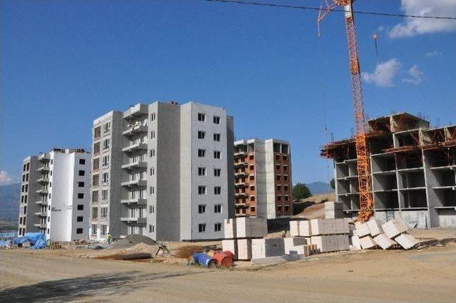 Tepe Şehir Yeni Hayat Evleri Hızla Yükseliyor