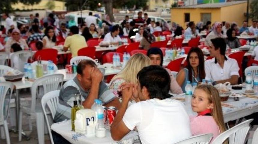 Osmaneli Belediyesi'nden İftar Yemeği