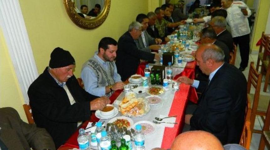 Şehit Aileleri Ve Gaziler İftarda Buluştular