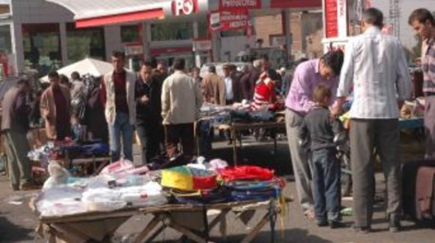 Seyyar Satıcılar, Bayram &Ouml;ncesi Satışlardan Memnun Değil