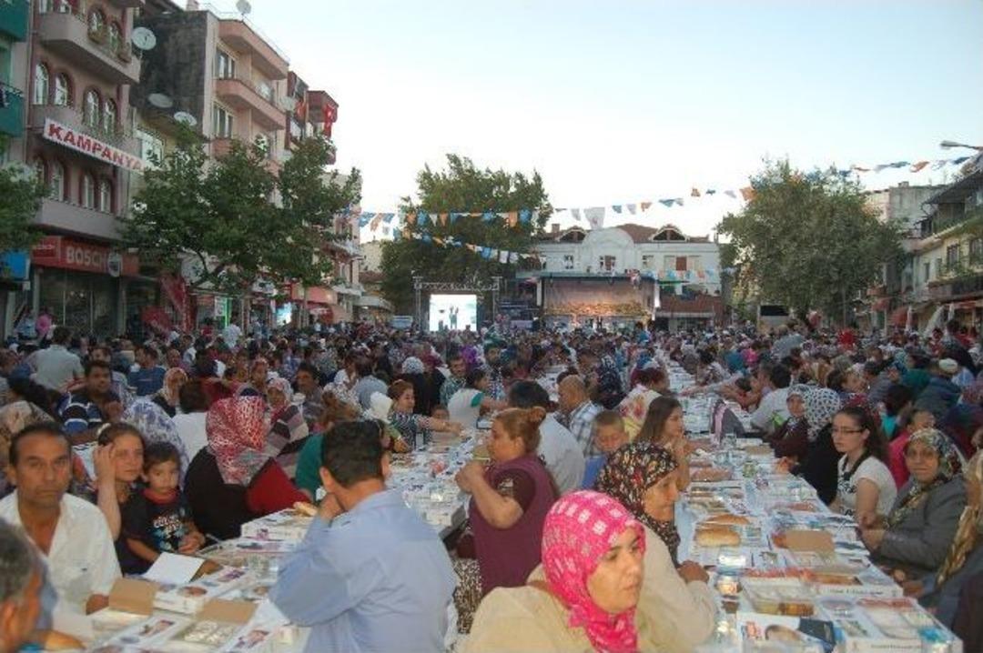 Lapseki&rsquo;de İftar Tartışması