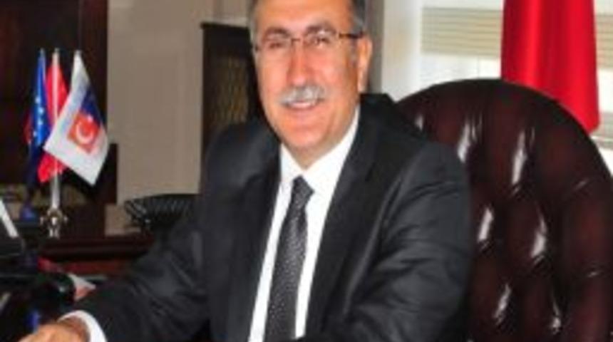 Manisa Valisi Abdurrahman Savaş Ramazan Bayramını Kutladı