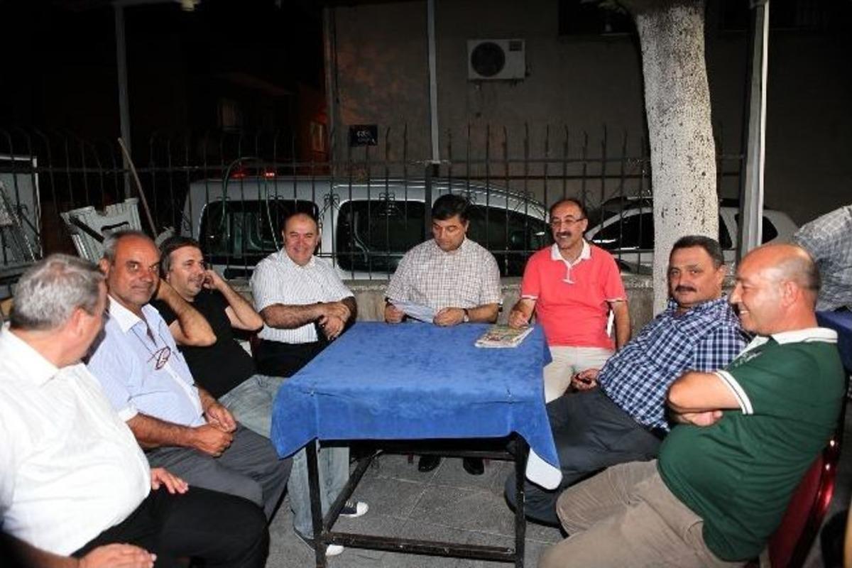 İzmirli Makedonya G&ouml;&ccedil;menleri'nin İftar Buluşması