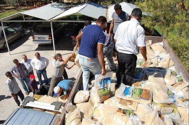 Samsatlı İşadamı Memleketine Gıda Yardımı Yaptı 1