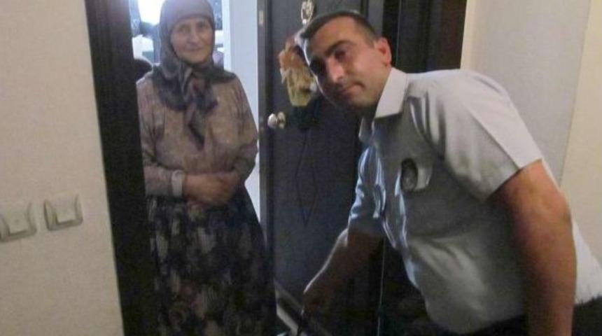 Kadık&ouml;y Belediyesi&rsquo;nden Gıda Yardımı