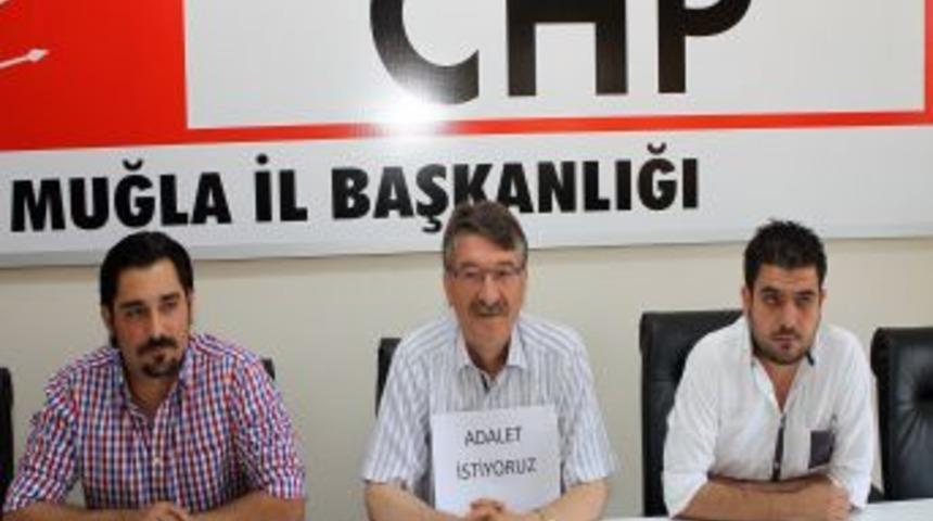 CHP İl Başkanı, Ergenekon Davasını Protesto I&ccedil;in Ağzını Bantladı