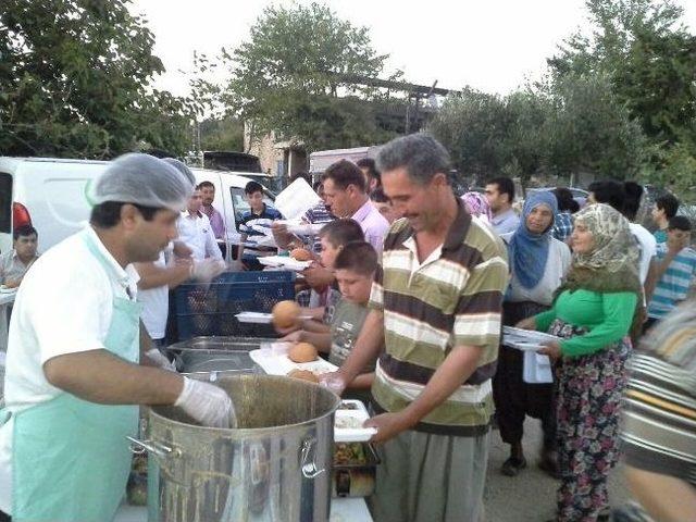 Karaisalı Platformu 7 Bin 500 Kişiye Yemek Verdi