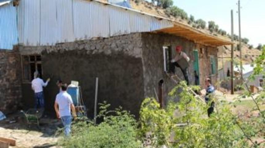 &Ccedil;emişgezek Kaymakamlığı'ndan 43 Aileye Bayram Hediyesi