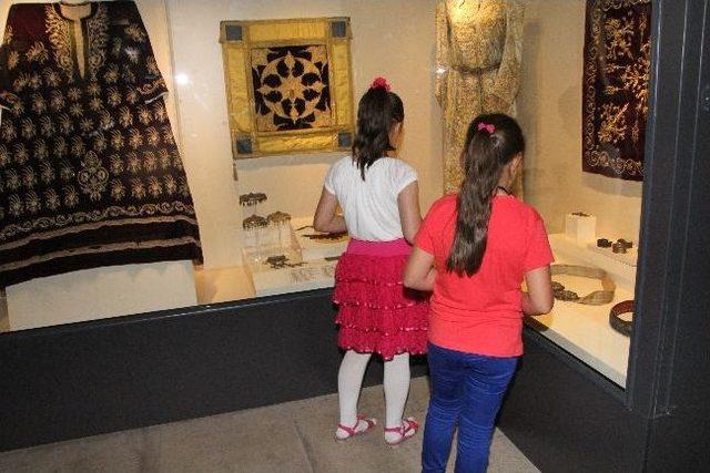 Akhisar’da Şehir Müzesi Turist Sayısını Artırdı