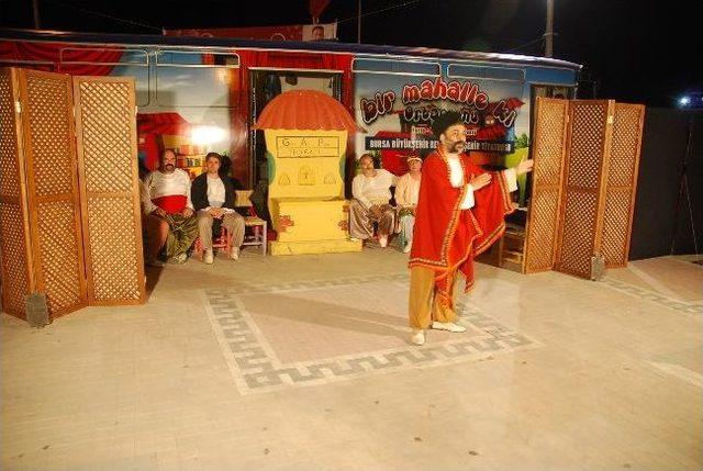 Gemlik&rsquo;te Tiyatro Coşkusu 1