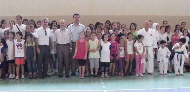 Kuran Kursuna Gittiler, Bedava Karate Kursu Kazandılar 2