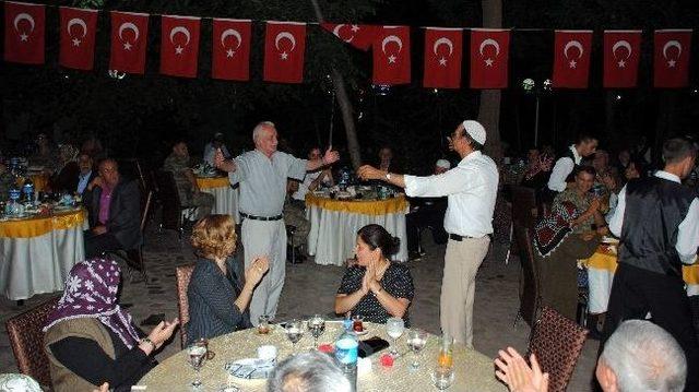 İl Jandarma Konutanı Huzur Evi Sakinleri İle İftarda Buluştu 2