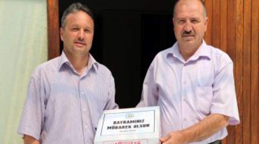 Belediye Camilere Bayram Lokumu G&ouml;nderdi