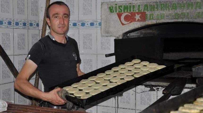 İslahiye'de Bayram K&ouml;mbesi Yapımına Başlandı