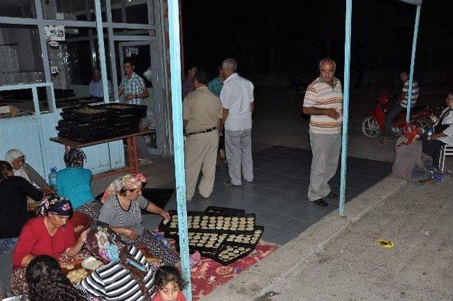 İslahiye de Bayram K&ouml;mbesi Yapımına Başlandı 2