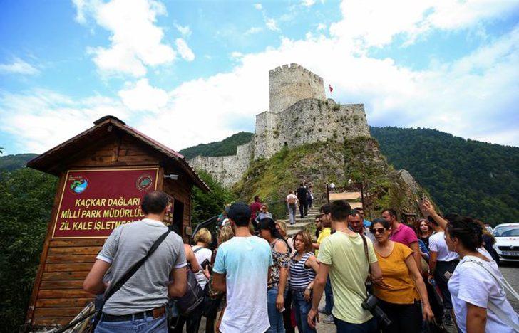 Zilkale turistlerin ilgi odağı oldu G2