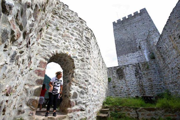 Zilkale turistlerin ilgi odağı oldu G3