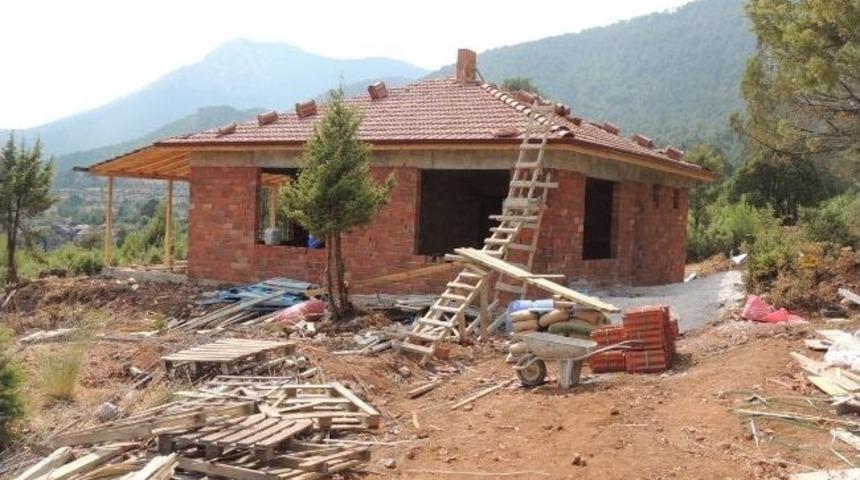 İki K&ouml;ye Yangına İlk M&uuml;dahale Ekip Binası Yapılıyor