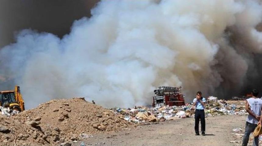 Simav&rsquo;da &Ccedil;&ouml;pl&uuml;k Yangını Kontrol Altına Alındı