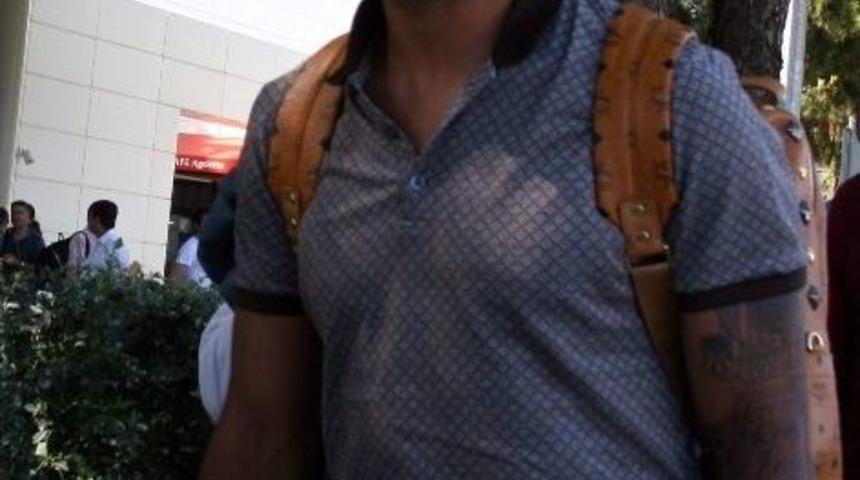 İngiliz Futbolcu Ferdinand Antalya&rsquo;da