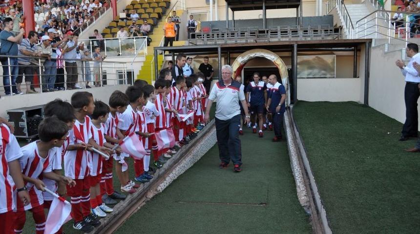 PTT 1. Lig'in Yeni Ekibi Balıkesirspor Sezon A&ccedil;ılışı Yaptı