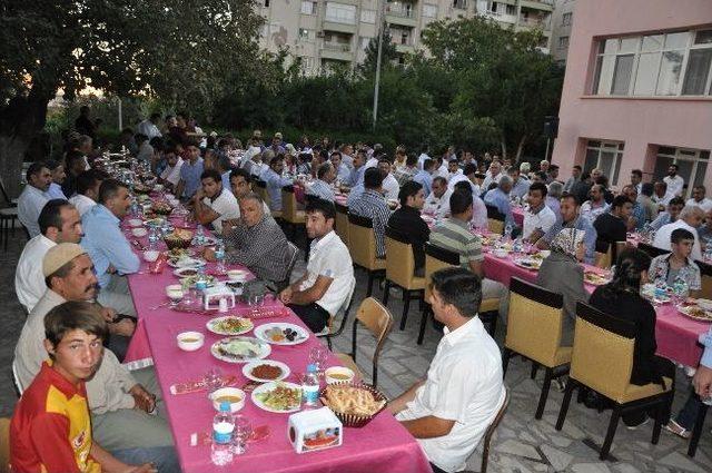 Siirt Valisi Aydın, Şehit Aileleri Ve Gazileri Evinde Ağırladı