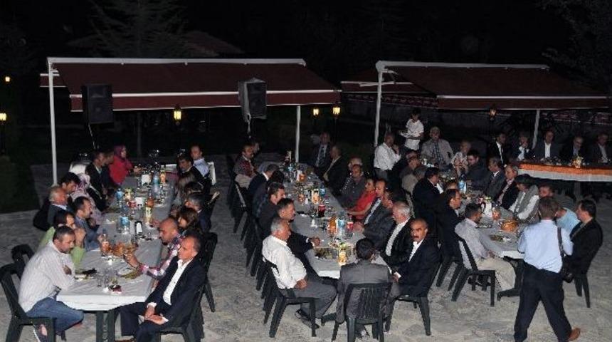 Giad&rsquo;dan G&uuml;m&uuml;şhane&rsquo;de Geniş Katılımlı İftar