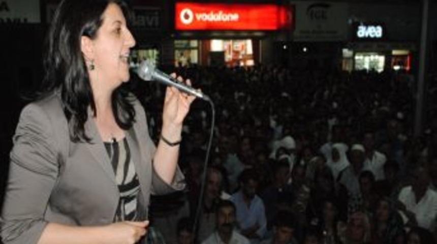 Buldan: Arada Sınırlar Olabilir Ama K&uuml;rtler Tek Y&uuml;rektir