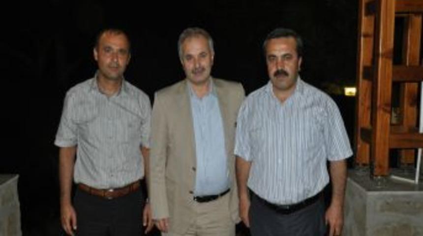 Başkan &Ouml;zgan Ve Orman B&ouml;lge M&uuml;d&uuml;r&uuml; Acer, Dağılcak'ı Gezdi