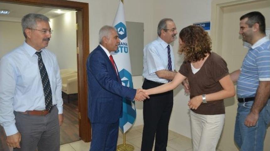 Adana Bt&uuml;&rsquo;de Bayram Coşkusu