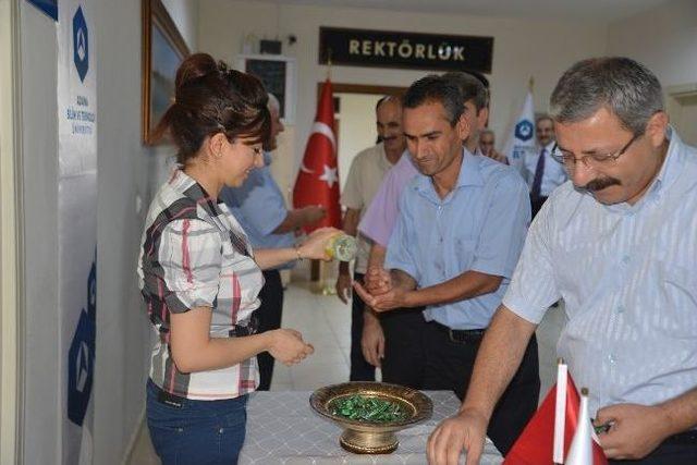 Adana Bt&uuml;&rsquo;de Bayram Coşkusu 1