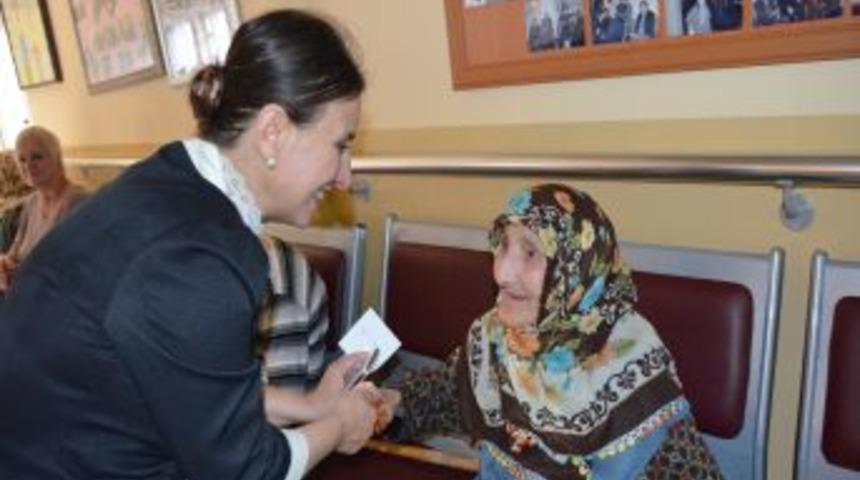 Bayramda Yol G&ouml;zleyenler Var