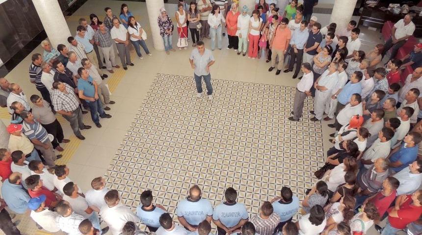 Aksu Belediye Başkanı Yıldırım&rsquo;dan Personeline Teşekk&uuml;r